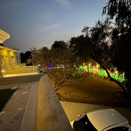Laca Sa Lodge Opp Canturus Mall Islamabad Bagian luar foto