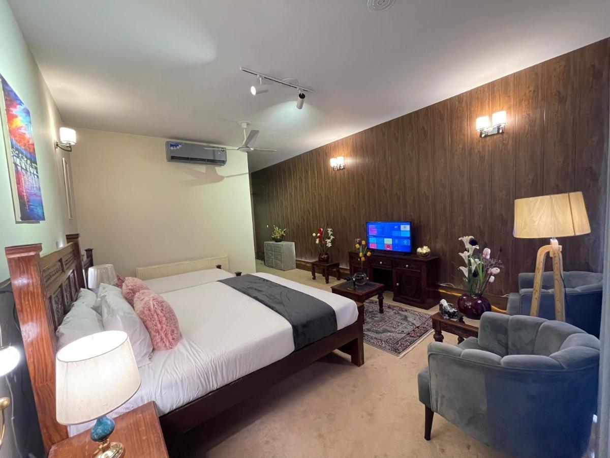 Laca Sa Lodge Opp Canturus Mall Islamabad Bagian luar foto