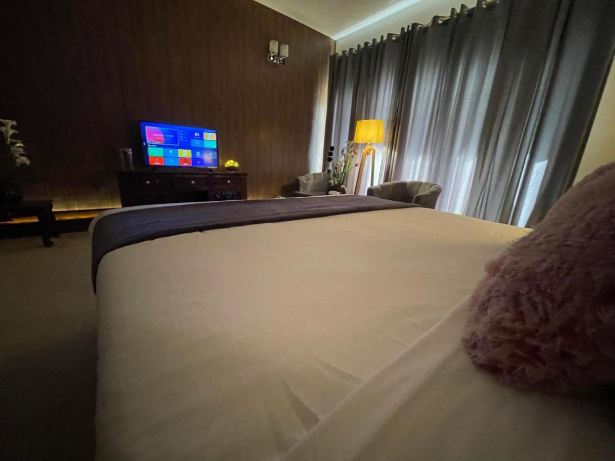 Laca Sa Lodge Opp Canturus Mall Islamabad Bagian luar foto