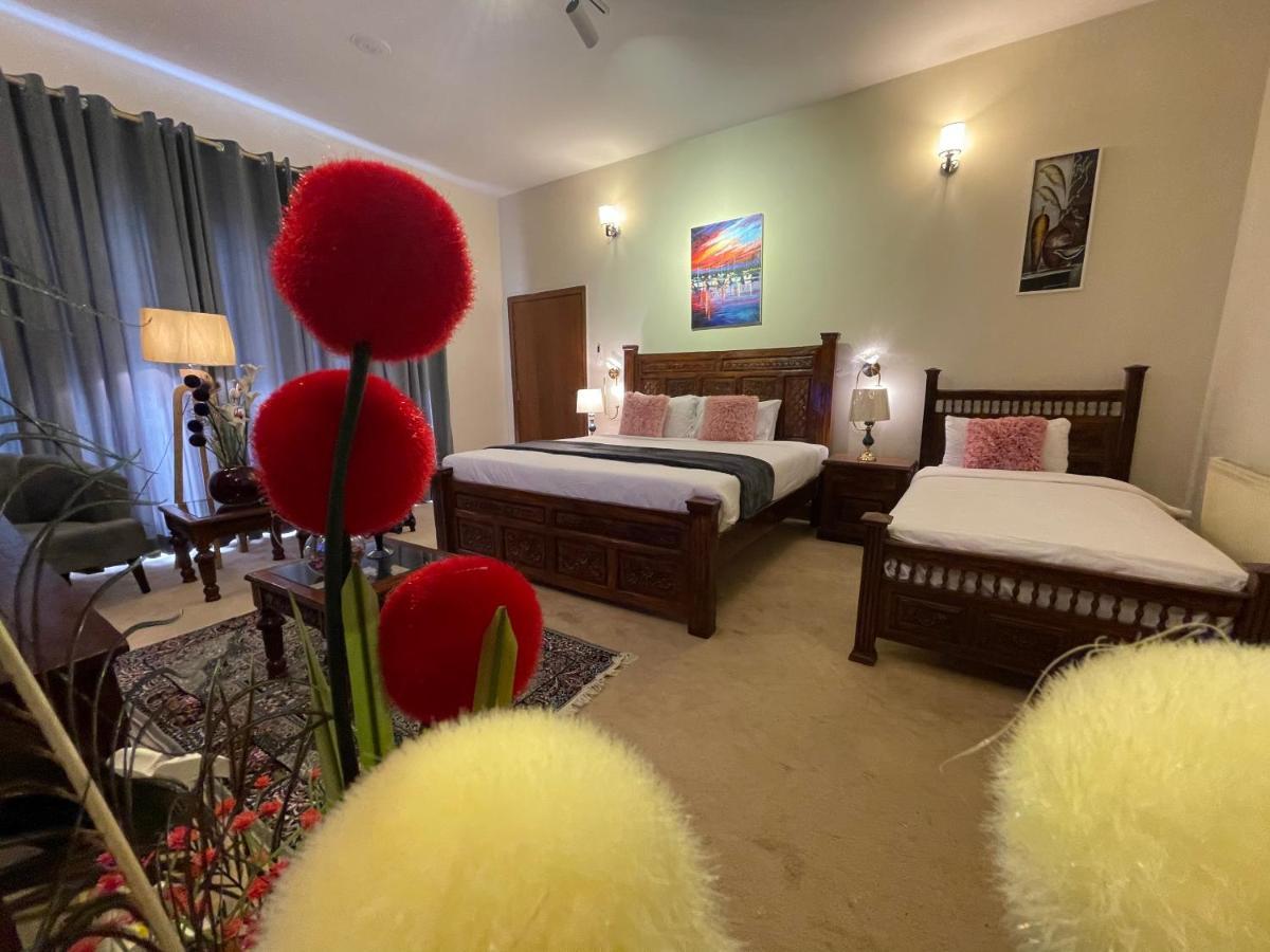 Laca Sa Lodge Opp Canturus Mall Islamabad Bagian luar foto