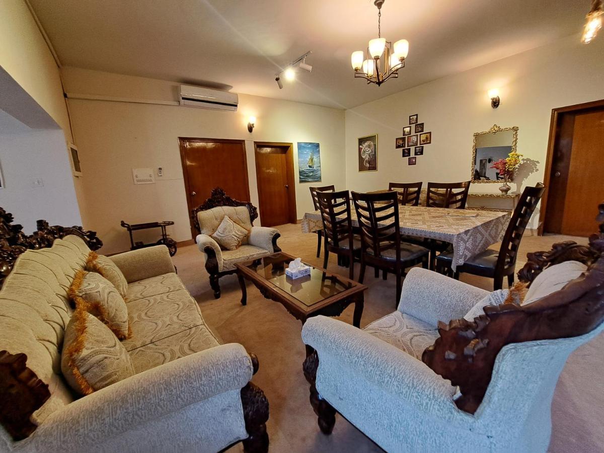 Laca Sa Lodge Opp Canturus Mall Islamabad Bagian luar foto