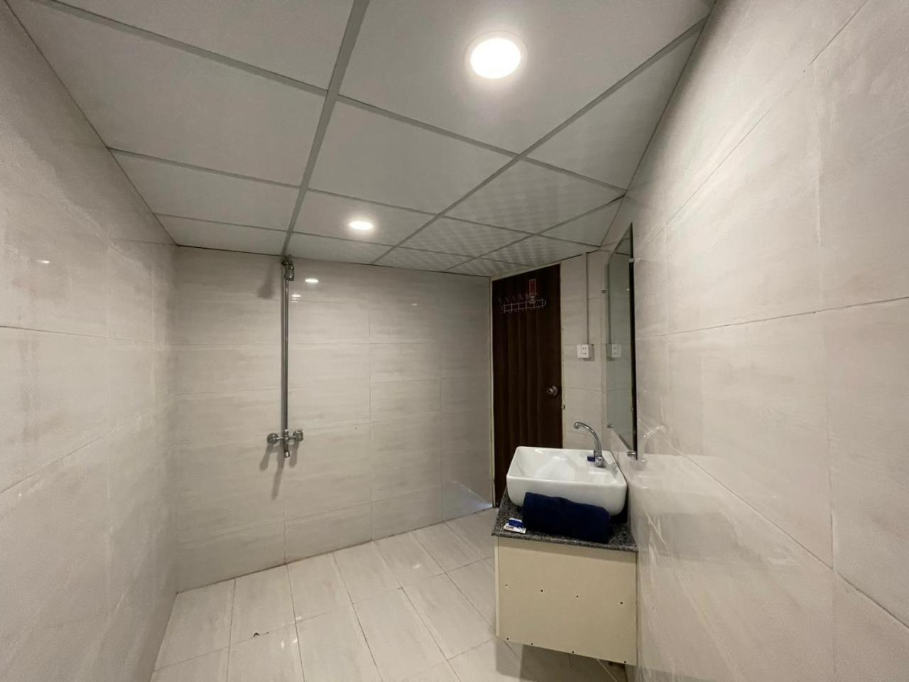 Laca Sa Lodge Opp Canturus Mall Islamabad Bagian luar foto