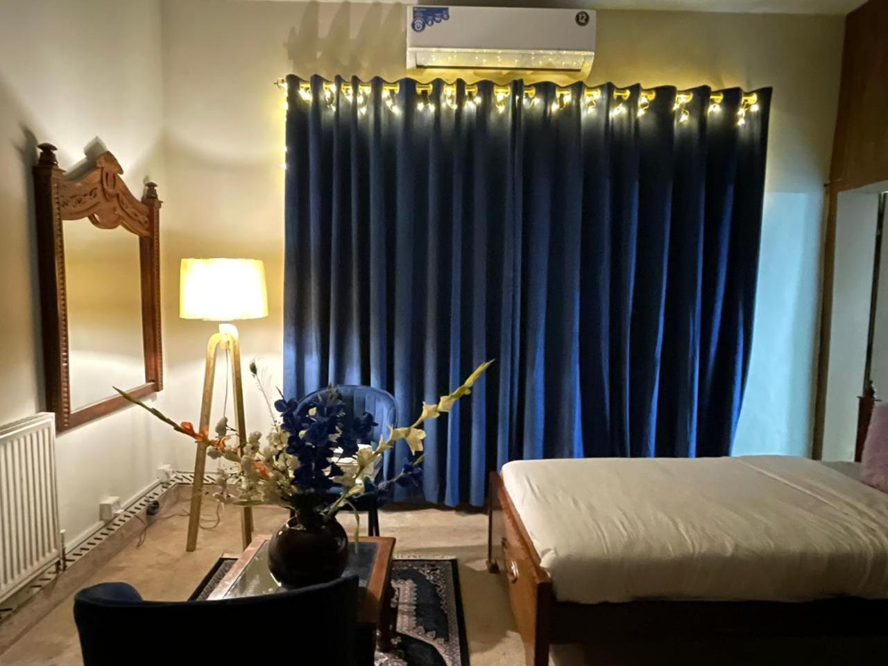 Laca Sa Lodge Opp Canturus Mall Islamabad Bagian luar foto