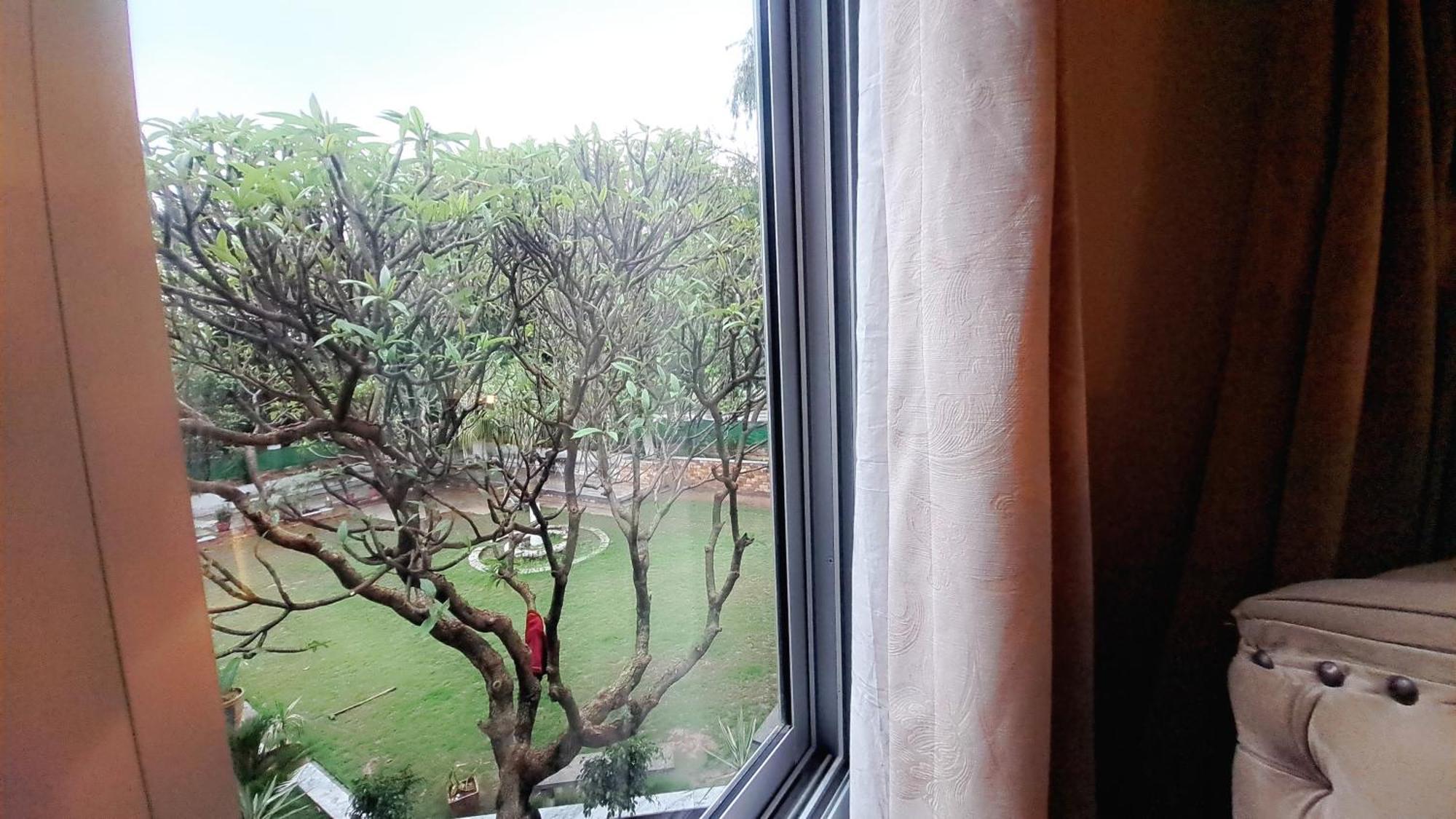 Laca Sa Lodge Opp Canturus Mall Islamabad Bagian luar foto